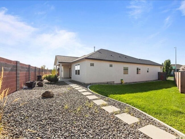 Building Photo - 7002 W 28th Ave