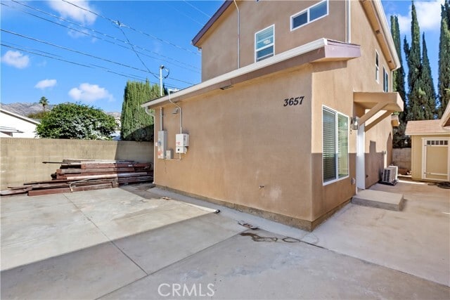 Building Photo - 3657 Mountain View Ave