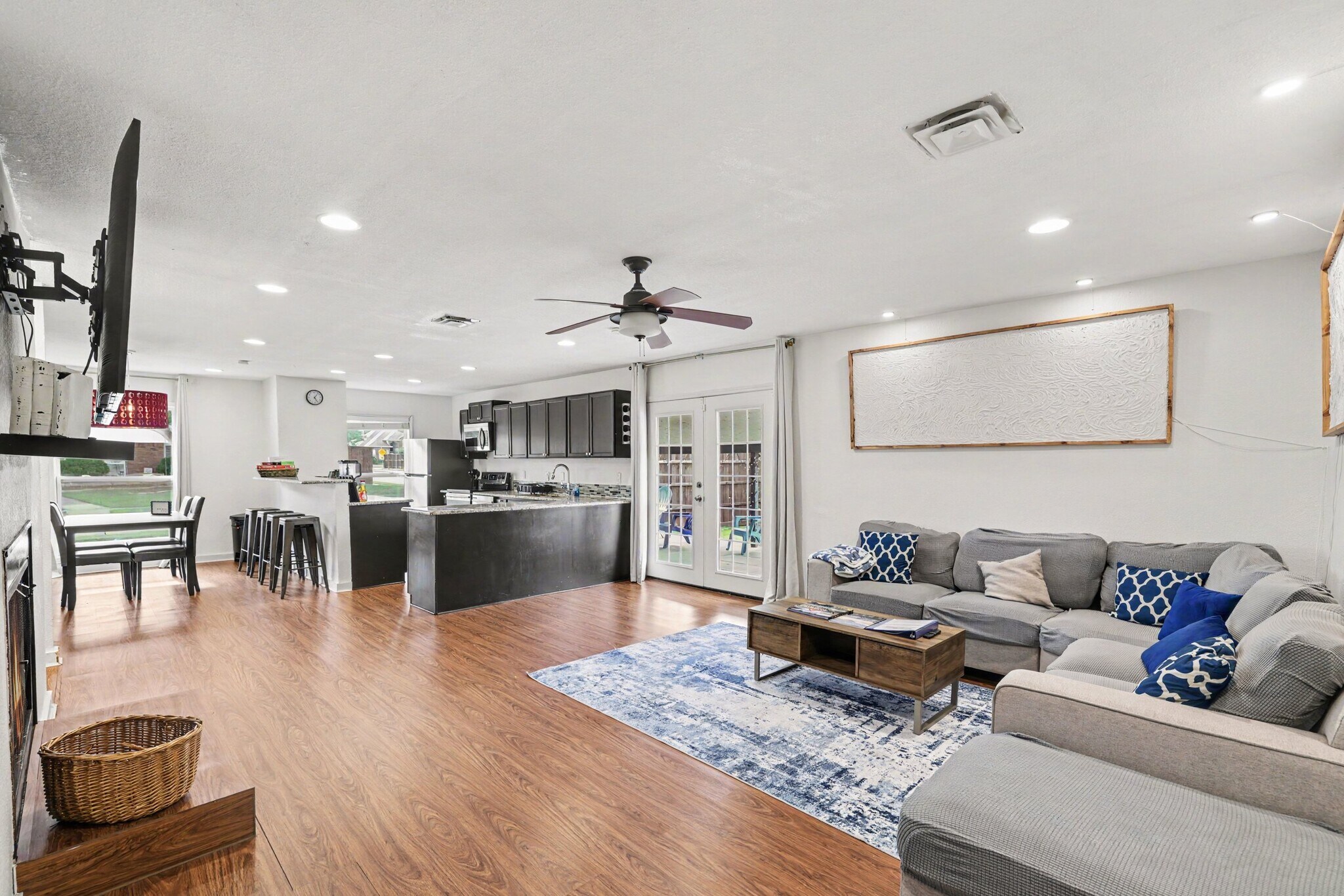 Building Photo - 6556 Osage Trl