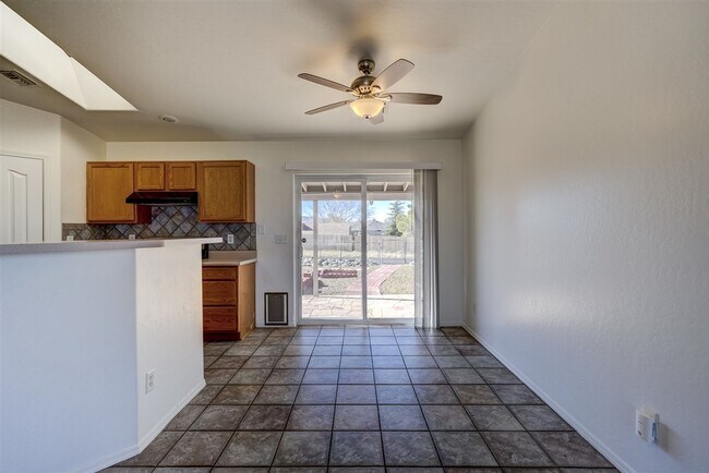 Building Photo - 3 bed, 2 bath home in Prescott Valley