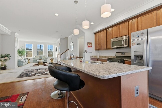 Building Photo - 7206 Wood Mdw Wy