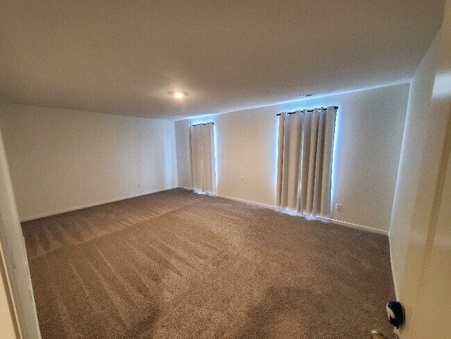 Building Photo - 7750 W 105th Pl