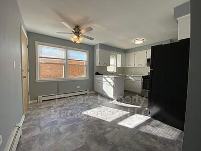 Building Photo - 3826 N Harlem Ave