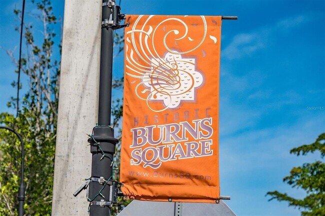 Building Photo - 635 S Orange Ave