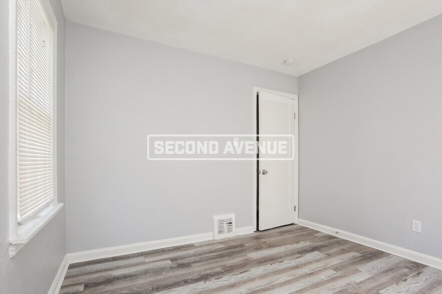 Building Photo - 4655 Benton Blvd