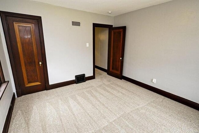 Building Photo - Fantastic 2bd/1ba home! Coming soon!