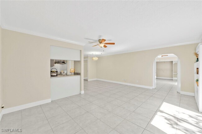 Building Photo - 830 Wiggins Pass Rd