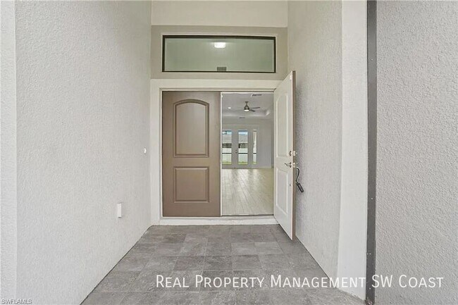 Building Photo - 4575 Catalina Ln