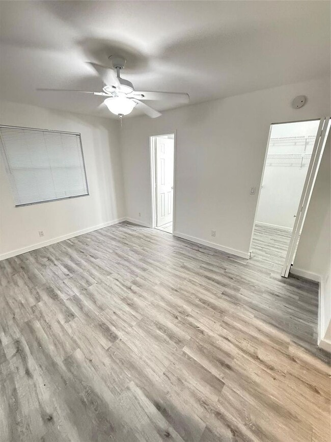 Building Photo - 8407 Royal Palm Blvd