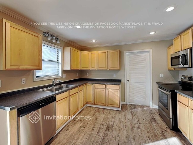 Building Photo - 2996 Fetlock Dr SW