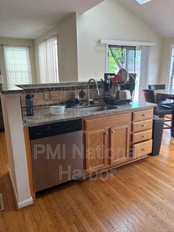 Building Photo - 10713 Wembrough Pl