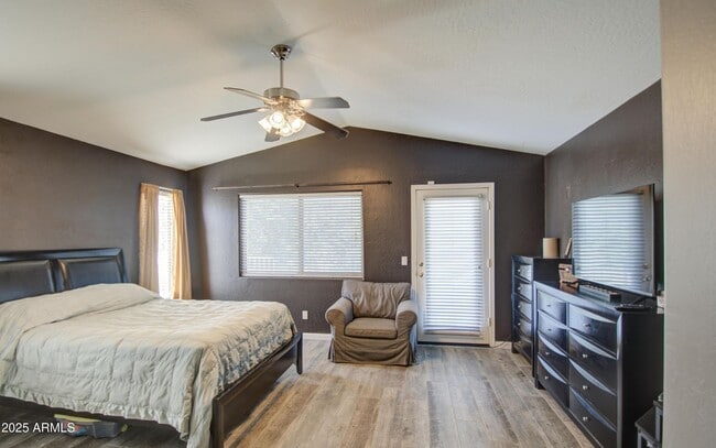 Building Photo - 13556 W Desert Flower Dr