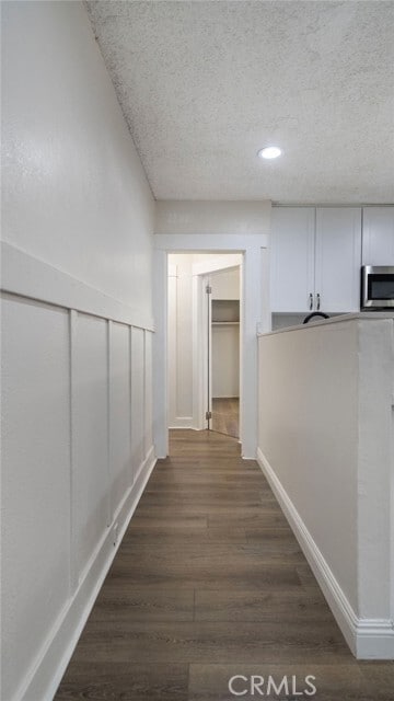 Building Photo - 911 W 40th Pl