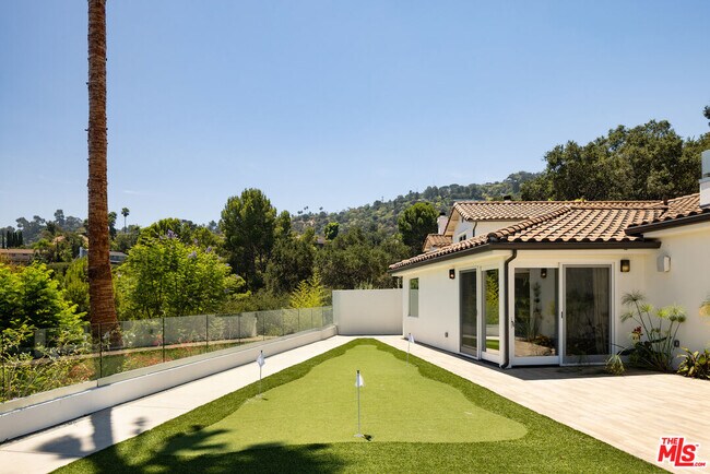Building Photo - 10901 Terryview Dr