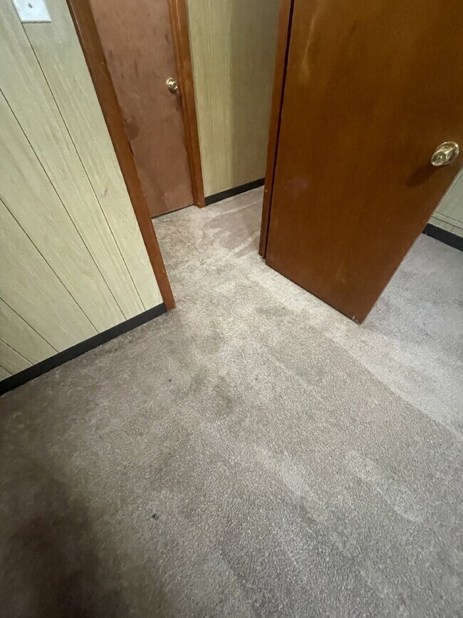 Building Photo - 149 Parkwood Rd