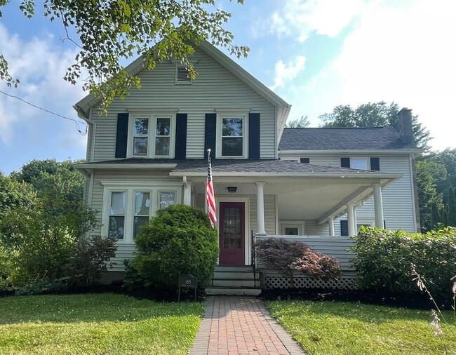 Building Photo - Exceptional 4-Bedroom Home for Rent in Dal...
