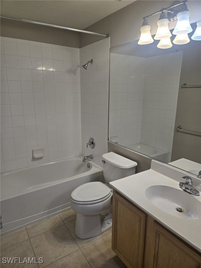 Building Photo - 10344 Whispering Palms Dr