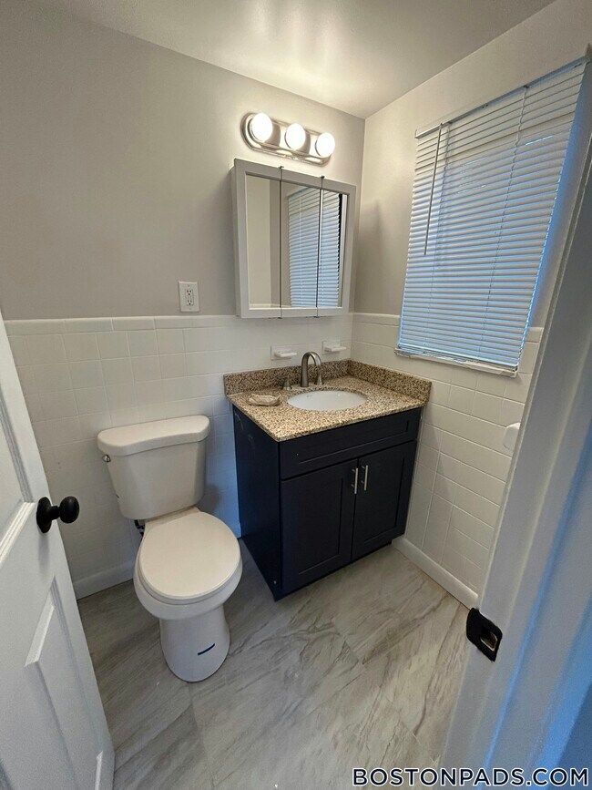 Building Photo - 30 Normandy Ave