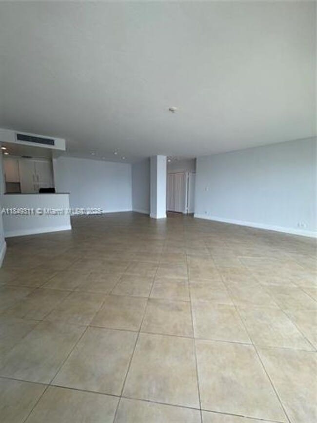 Building Photo - 2451 Brickell Ave