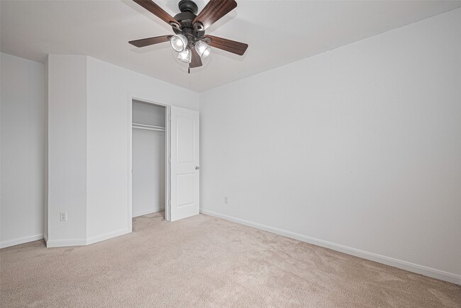 Building Photo - 7734 Pasture Bend Ln