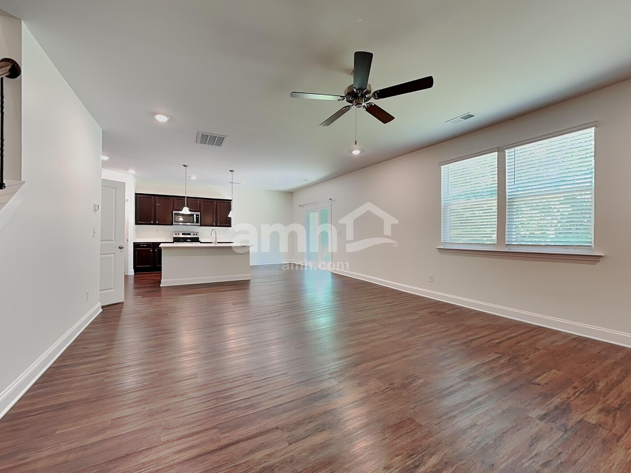 Building Photo - 636 Rivermist Dr