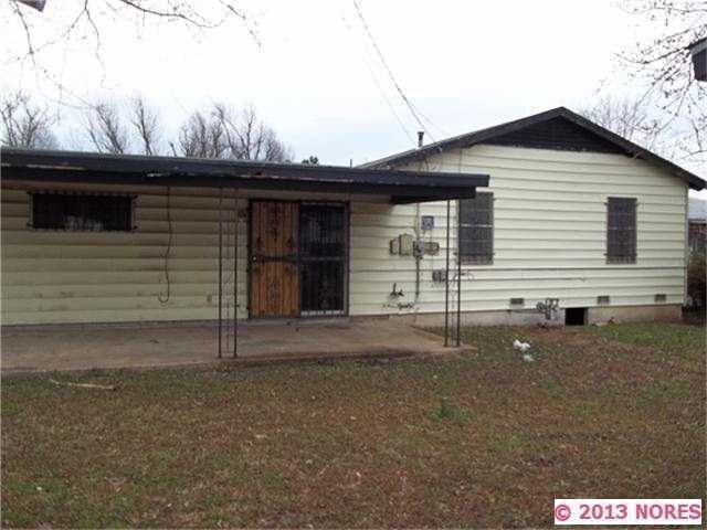 Building Photo - 4824 N Xanthus Ave