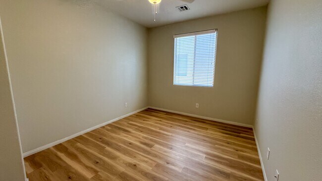 Building Photo - Discover your dream home in the heart of H...