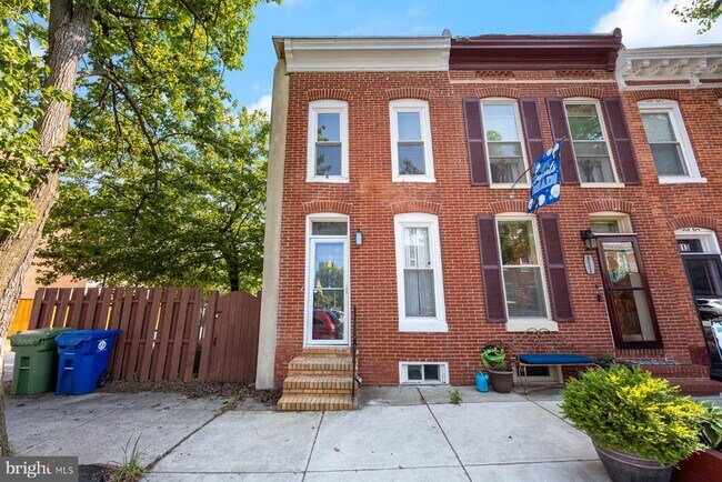 Primary Photo - 809 W Barre St