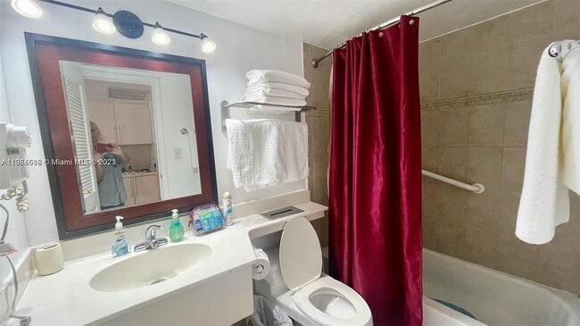 Building Photo - 19201 Collins Ave