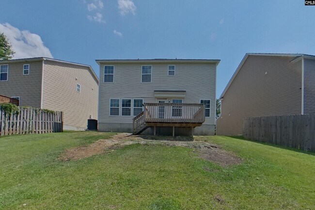 Building Photo - 304 Longfellows Ln