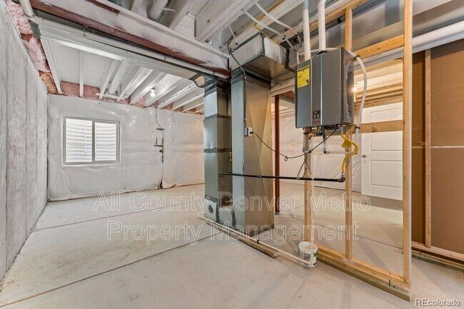 Building Photo - 15225 W 68th Pl