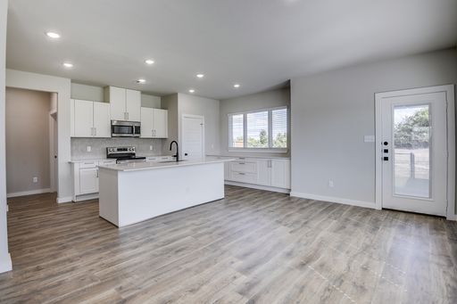 Building Photo - EDGEWOOD ESTATES NOW PRE-LEASING! LUXURIOU...