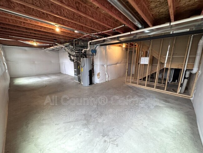 Building Photo - 6471 Weiser Dr