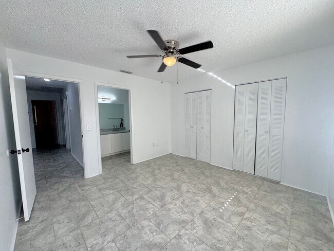 Building Photo - Winter Ridge