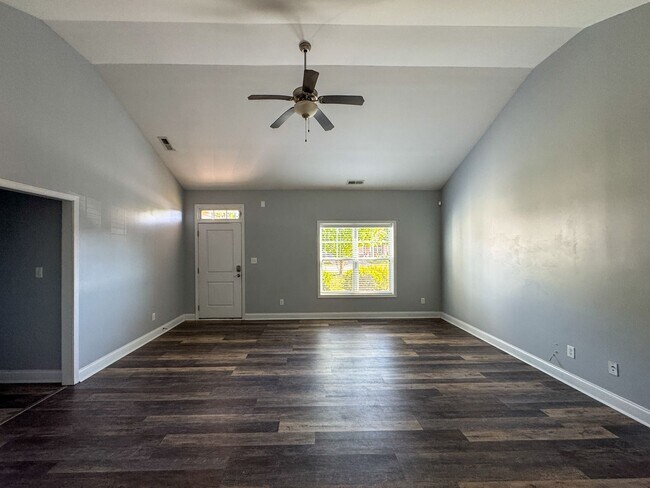 Building Photo - Attractive 3 Bed 2 Bath Home in Westgate