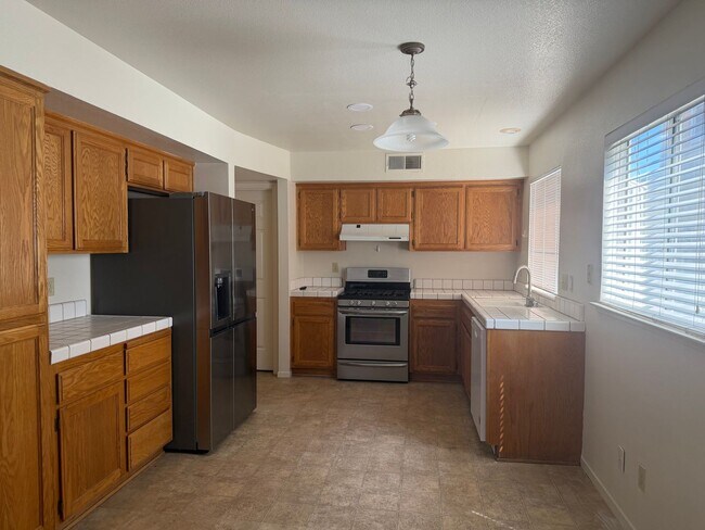Building Photo - 8317 Bramble Bush Cir