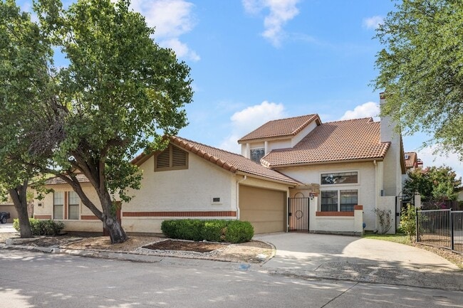 Primary Photo - 602 Mission Cir