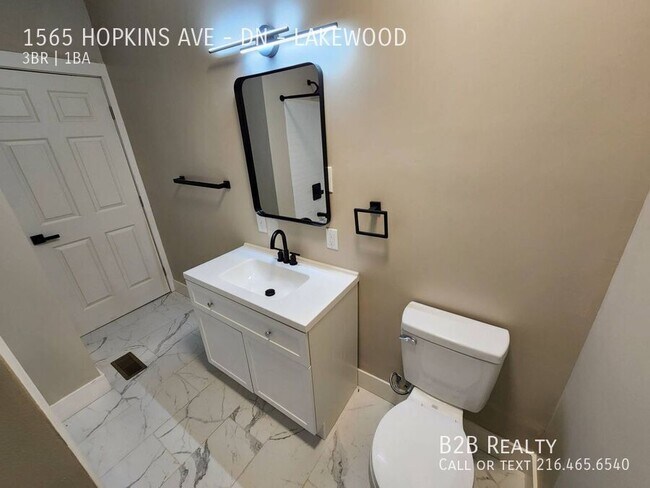 Building Photo - 1565 Hopkins Ave