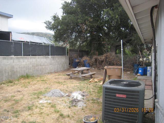 Building Photo - 771 Blaine Ave