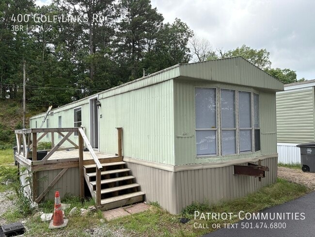 Primary Photo - 400 Golf Links Rd