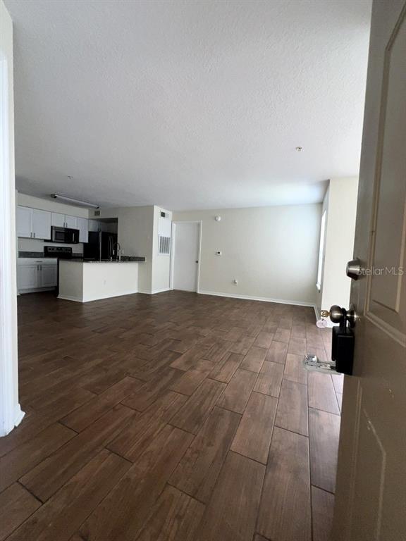 Building Photo - 2214 Grand Cayman Ct