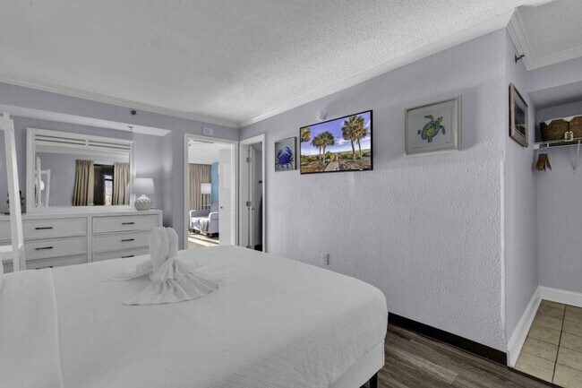 Building Photo - 6900 N Ocean Blvd
