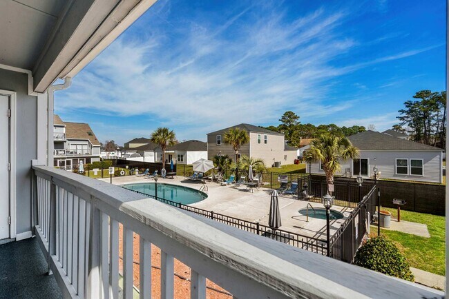 Building Photo - ***Free Utilities ***All Inclusive Seasonal Rental Available November 4, 2025 - March 31, 2026