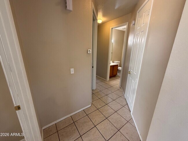 Building Photo - 9817 W Las Palmaritas Dr