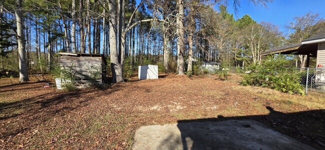 Building Photo - 1607 Warnke Rd NW