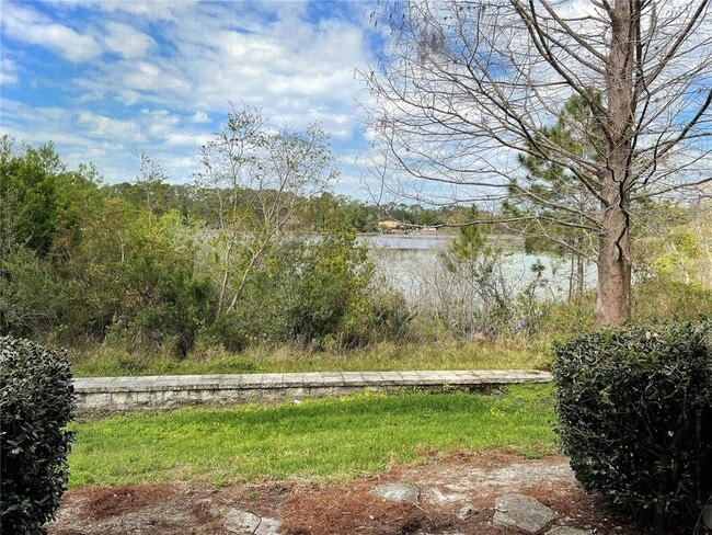 Building Photo - 894 Vineland Pl