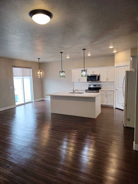 Building Photo - 1818 S 1230 W