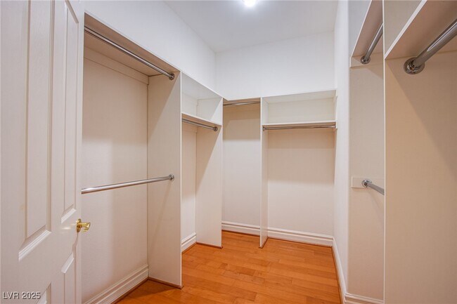 Building Photo - 2258 Green Mountain Ct