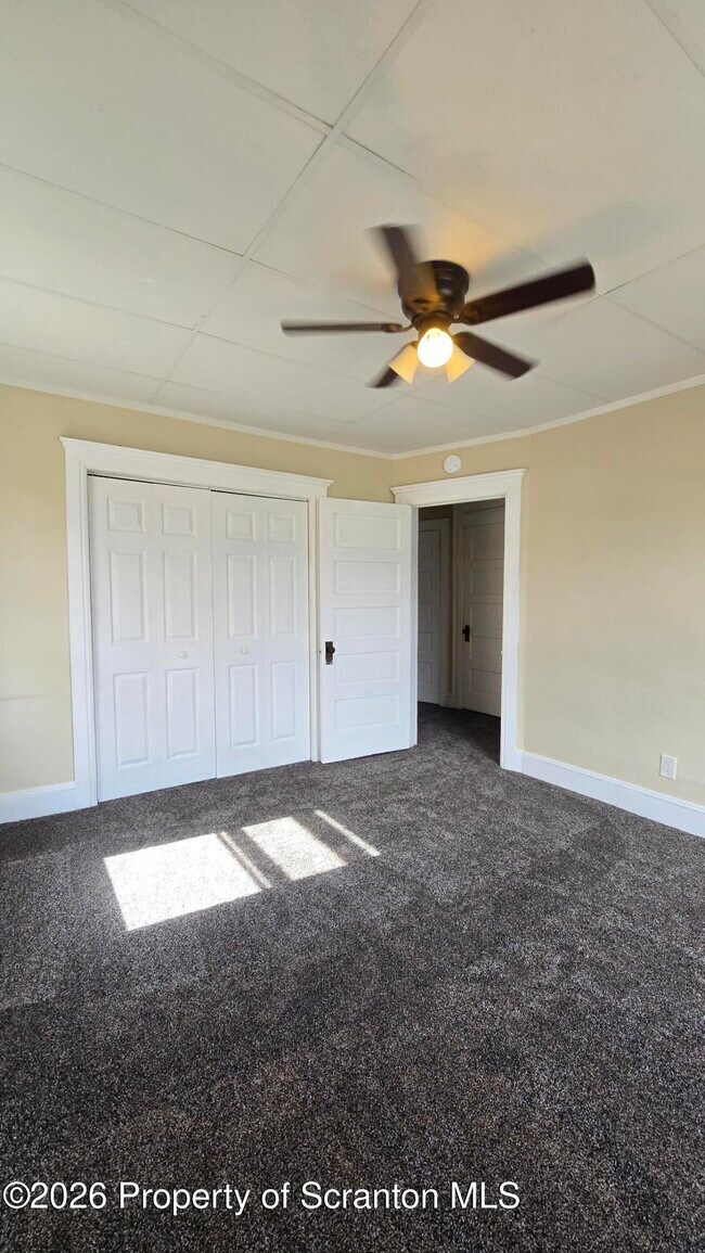 Building Photo - 543 N Sumner Ave