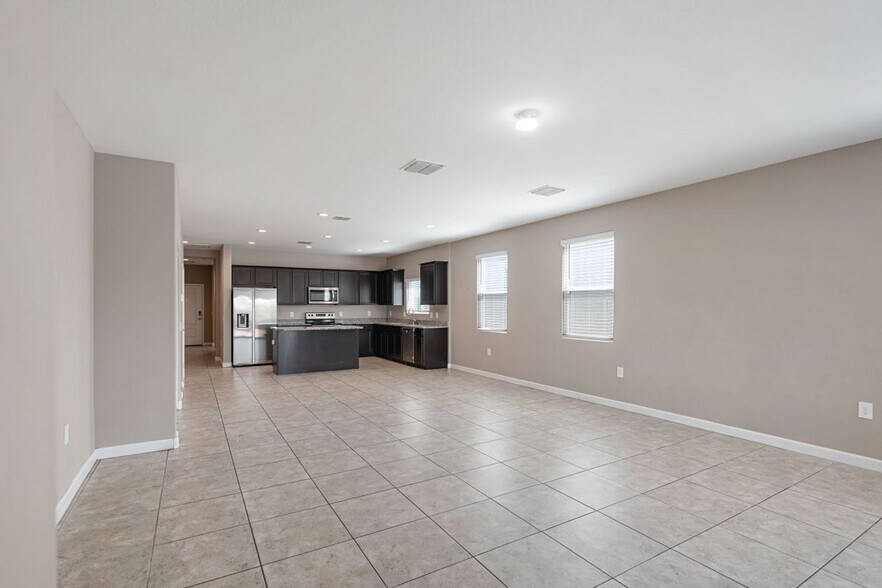 Building Photo - 5341 W Western Star Blvd